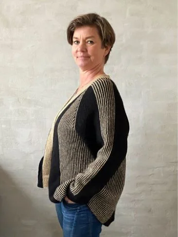 Ballerina jacket by Hanne Falkenberg, No 2 knitting kit (2 colors) Laid - back Women's Style