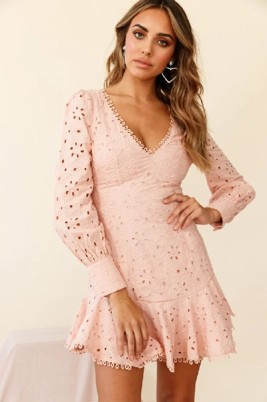 Camellia Open Back Cuff Sleeve Dress Anglaise Blush Athletic Women's 