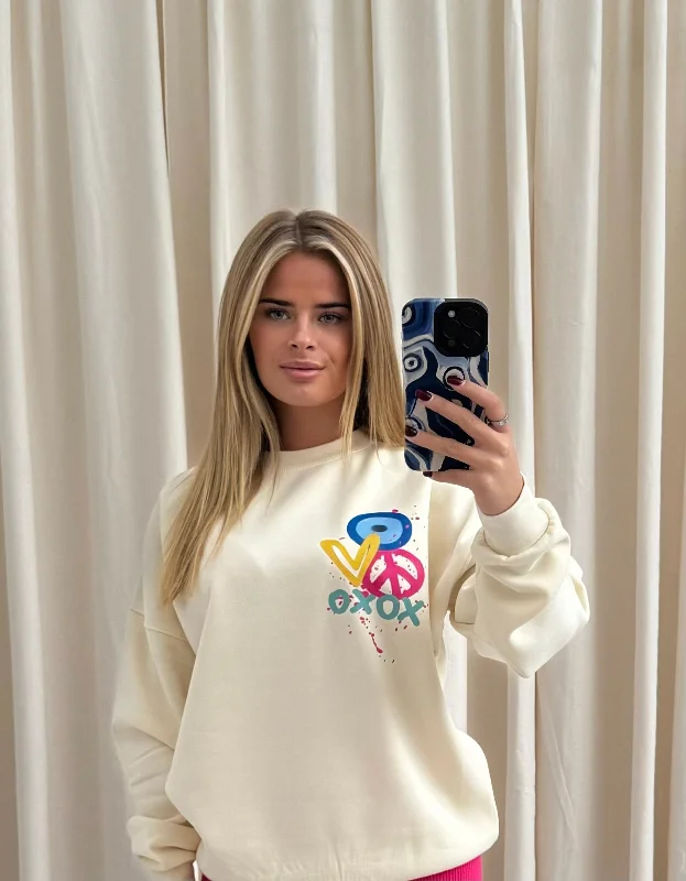 XOXO Graffiti Sweatshirt Cream Confident Women's Power