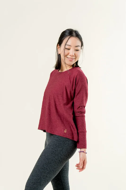 Featherweight Daydreamer Pullover - Mulberry Red Heather Streetwear Style for 