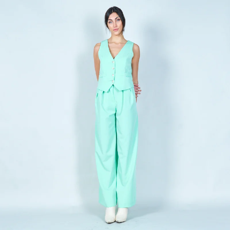 Tailored sleeveless vest wholesale garde