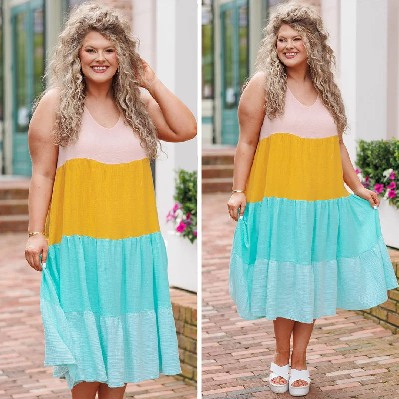 All I Need To Hear Dress, Pink Multi Youthful Women's Pop