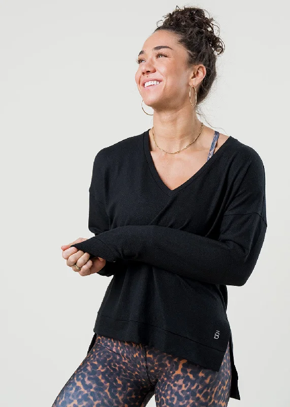 Long Weekend Lounge Pullover - Black Preppy Women's College