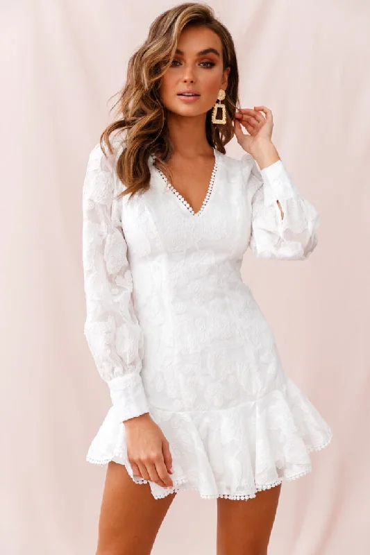 Camellia Open Back Cuff Sleeve Dress White Cool Women's Skate