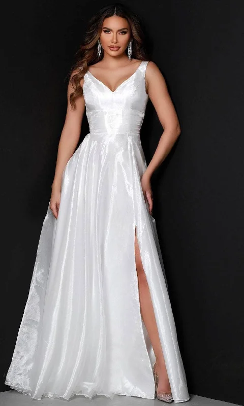 Johnathan Kayne 2538 - Pleated Sleeveless V-neck Long Dress Athletic Women's 