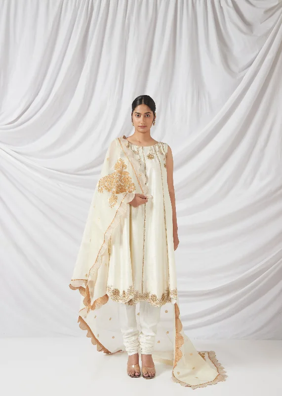 Gulabi Salwar Set In Off-White Contemporary 