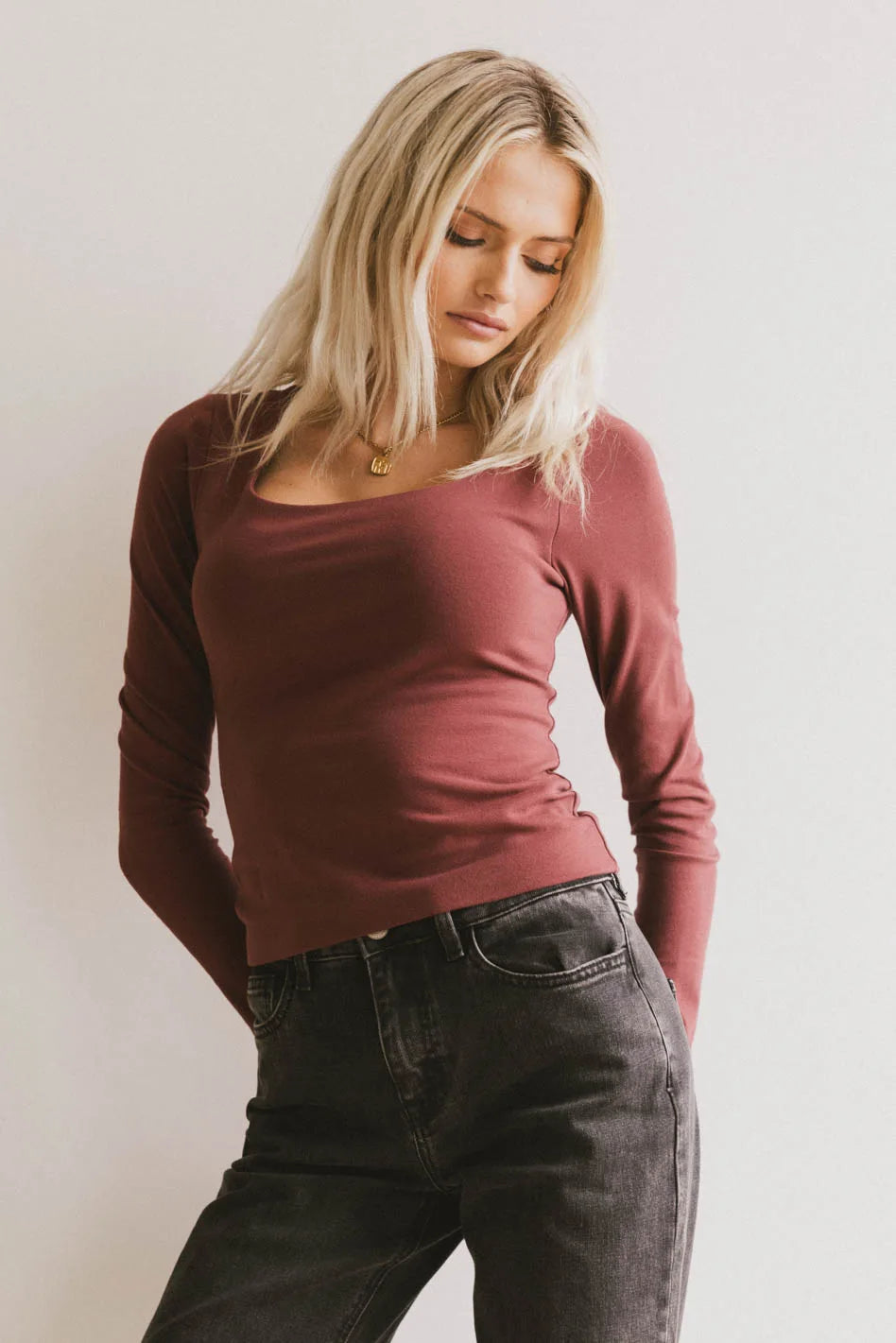 Polly Scoop Neck Top in Berry garde
