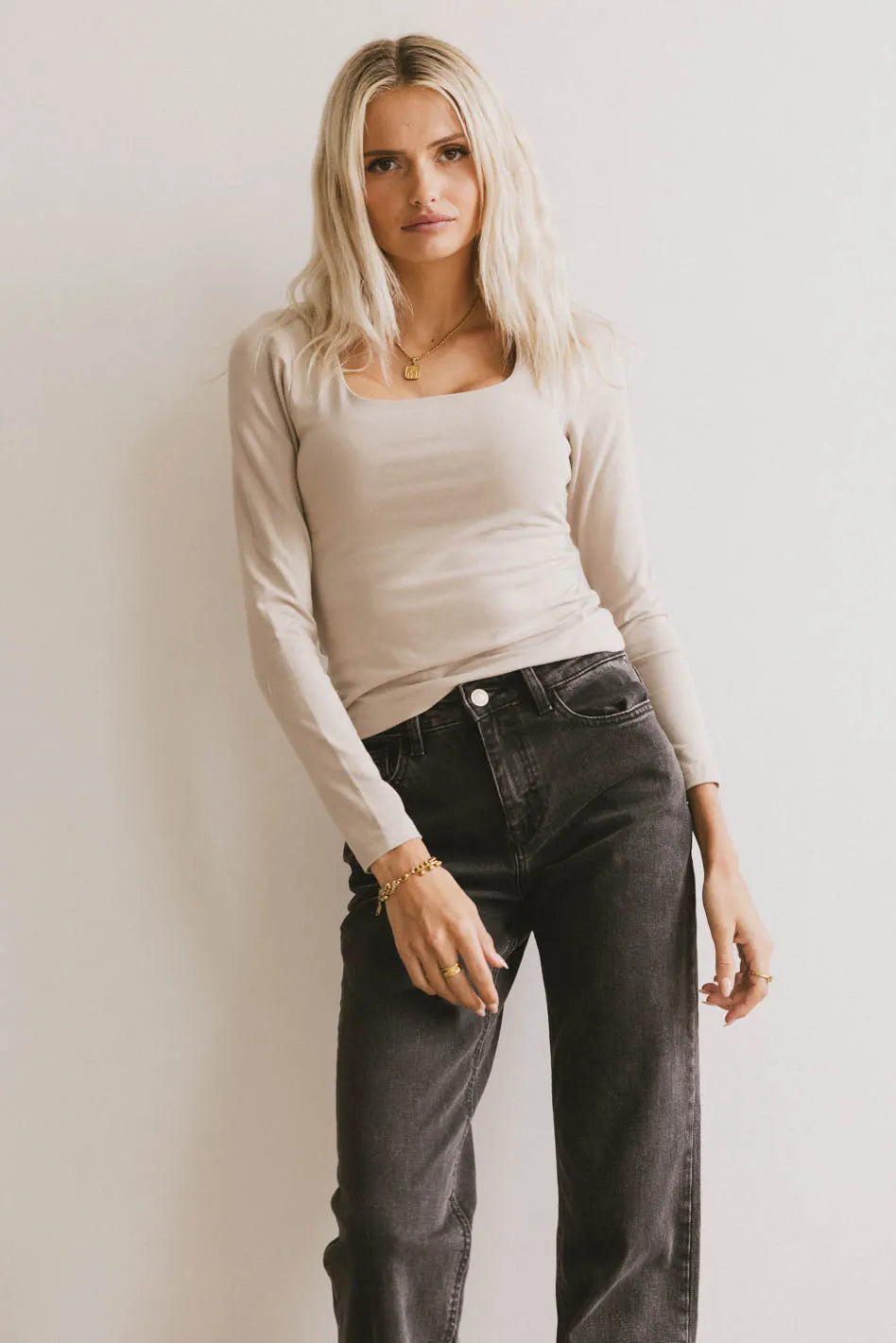 Polly Scoop Neck Top in Fog Youthful Women's Pop