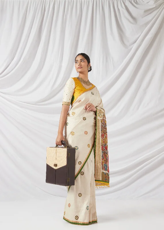 Chola  Saree And Blouse  Set In Pearle White Gym