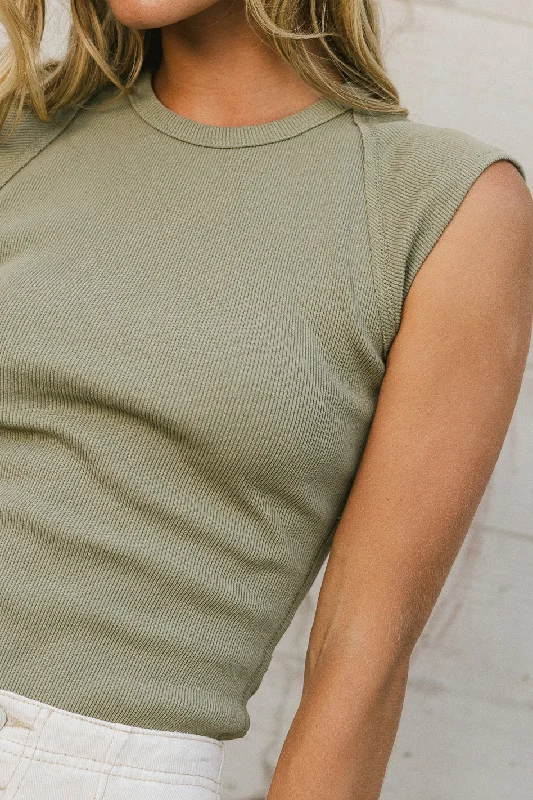 Huxley Tank in Olive Youthful Women's Pop