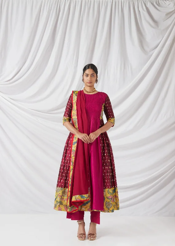 Daasvaala Salwar Set In Pomegranate Pink And Red Oxide Cozy Women's Sherpa - lined