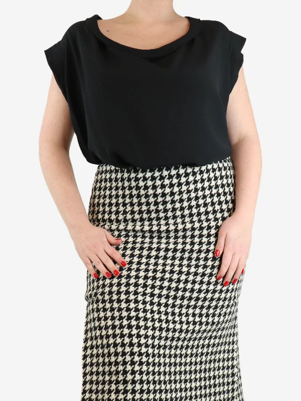 Black wide-neck crepe top - size UK 14 Sophisticated Women's Tailored